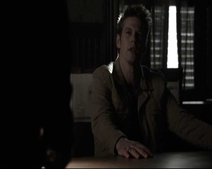 VampireDiariesWorld-dot-nl_6x15LetHerGo-deletedscenes0037.jpg