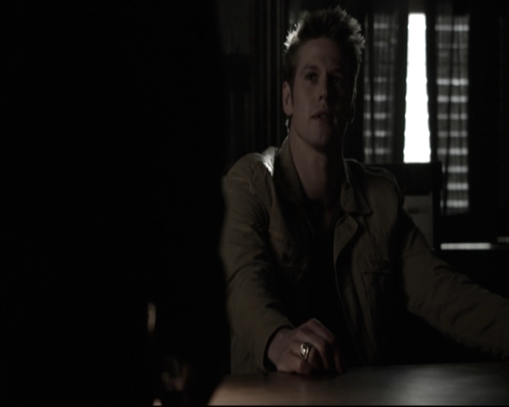 VampireDiariesWorld-dot-nl_6x15LetHerGo-deletedscenes0038.jpg