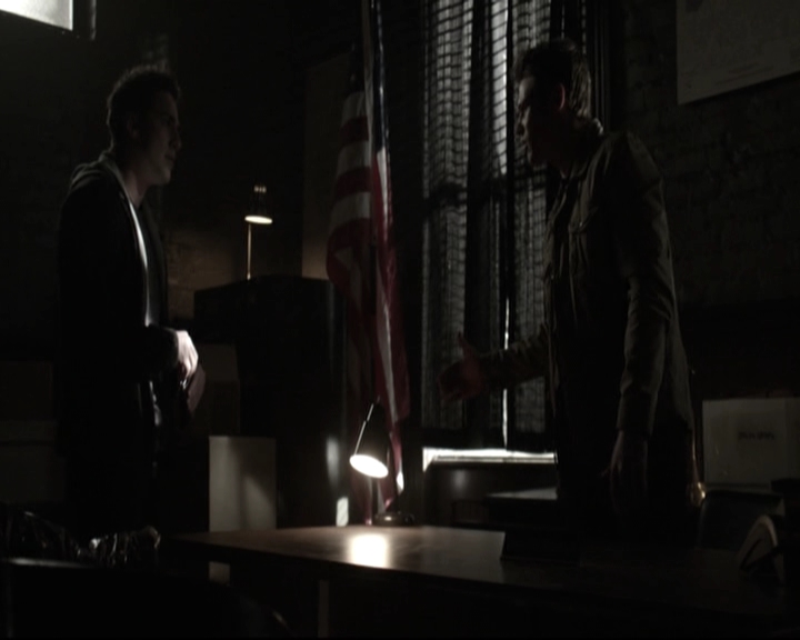 VampireDiariesWorld-dot-nl_6x15LetHerGo-deletedscenes0043.jpg