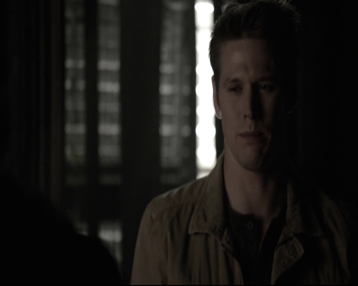 VampireDiariesWorld-dot-nl_6x15LetHerGo-deletedscenes0045.jpg