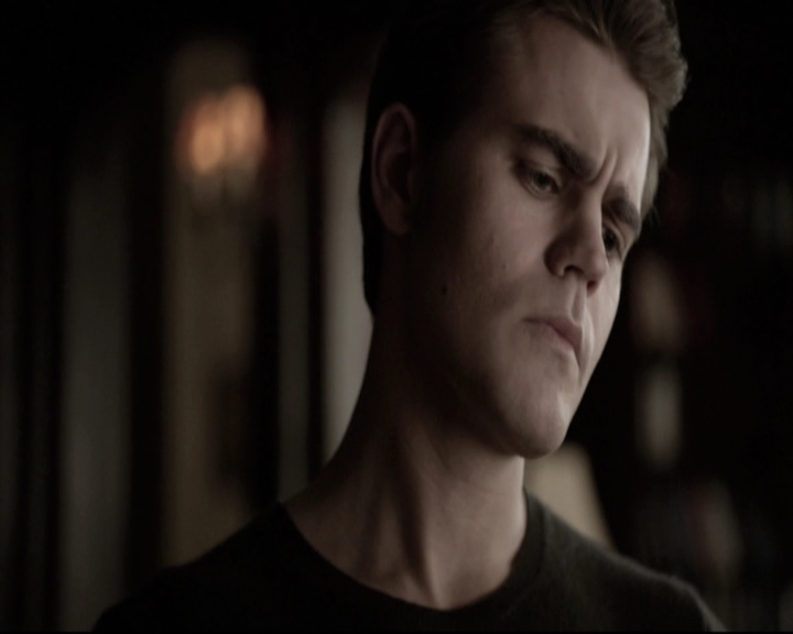 VampireDiariesWorld-dot-nl_6x15LetHerGo-deletedscenes0073.jpg