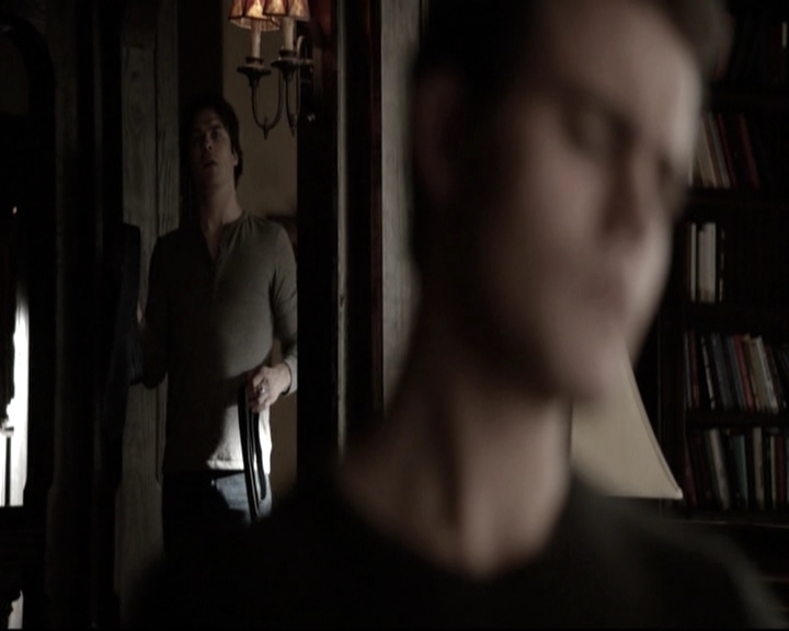 VampireDiariesWorld-dot-nl_6x15LetHerGo-deletedscenes0076.jpg