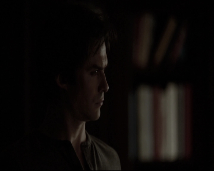 VampireDiariesWorld-dot-nl_6x15LetHerGo-deletedscenes0080.jpg