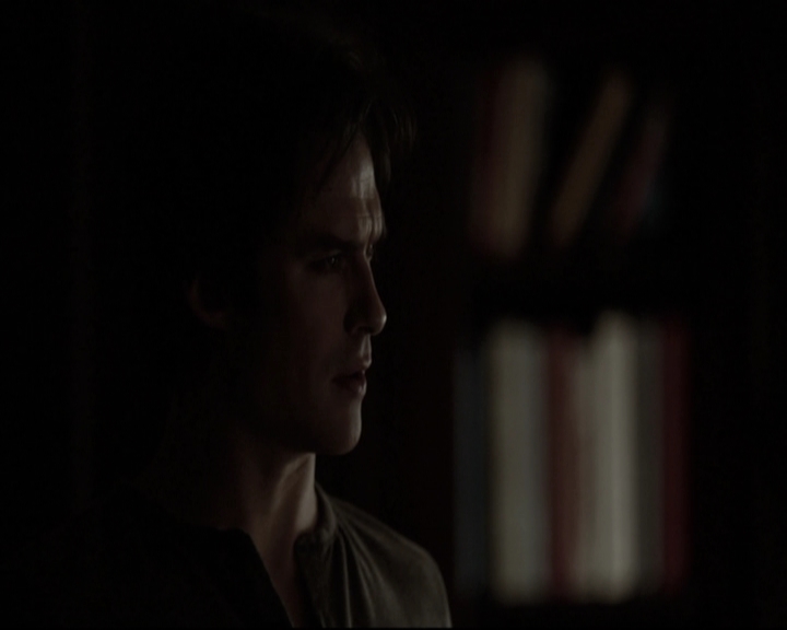 VampireDiariesWorld-dot-nl_6x15LetHerGo-deletedscenes0082.jpg