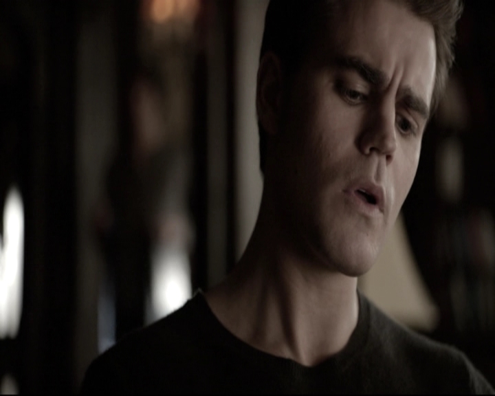 VampireDiariesWorld-dot-nl_6x15LetHerGo-deletedscenes0087.jpg