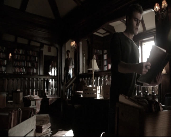 VampireDiariesWorld-dot-nl_6x15LetHerGo-deletedscenes0090.jpg