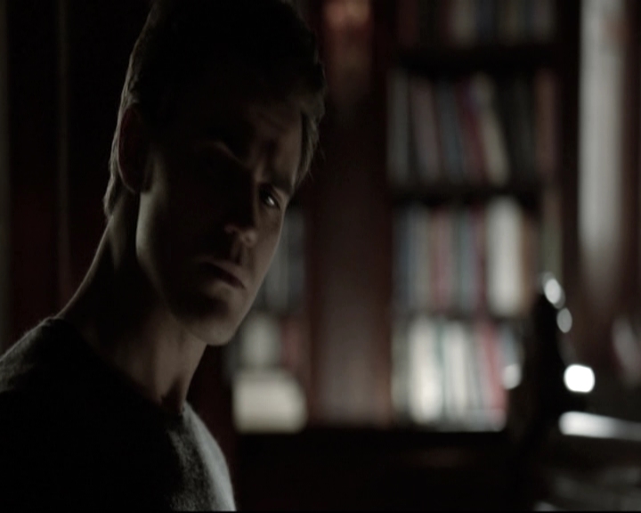 VampireDiariesWorld-dot-nl_6x15LetHerGo-deletedscenes0096.jpg