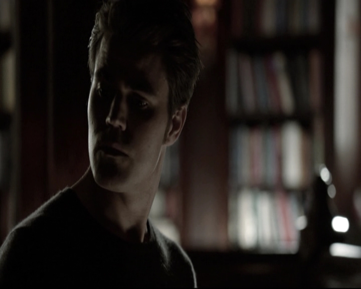 VampireDiariesWorld-dot-nl_6x15LetHerGo-deletedscenes0097.jpg