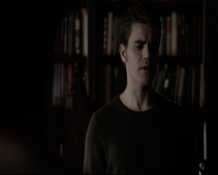 VampireDiariesWorld-dot-nl_6x15LetHerGo-deletedscenes0103.jpg