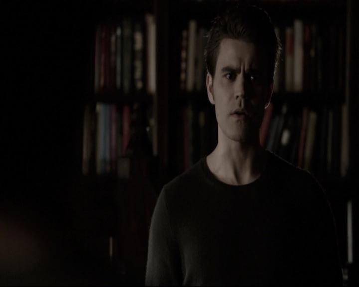 VampireDiariesWorld-dot-nl_6x15LetHerGo-deletedscenes0106.jpg