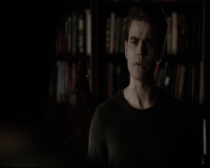 VampireDiariesWorld-dot-nl_6x15LetHerGo-deletedscenes0107.jpg