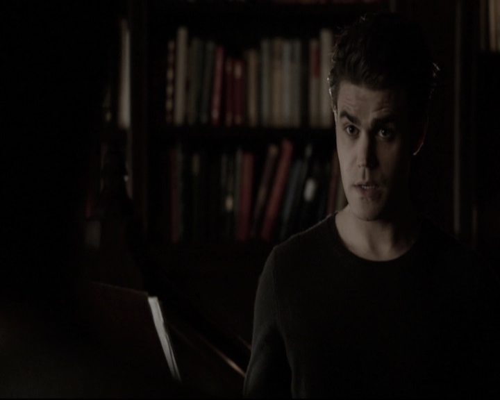 VampireDiariesWorld-dot-nl_6x15LetHerGo-deletedscenes0110.jpg