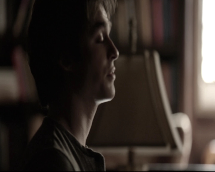 VampireDiariesWorld-dot-nl_6x15LetHerGo-deletedscenes0117.jpg