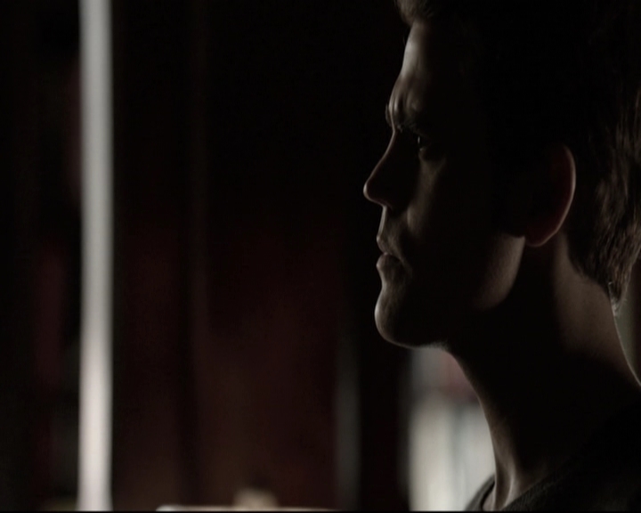 VampireDiariesWorld-dot-nl_6x15LetHerGo-deletedscenes0126.jpg