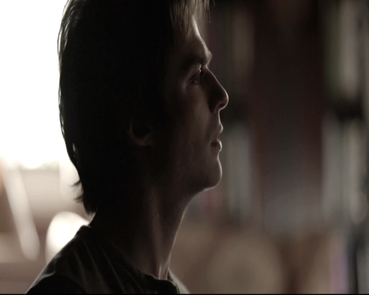 VampireDiariesWorld-dot-nl_6x15LetHerGo-deletedscenes0127.jpg