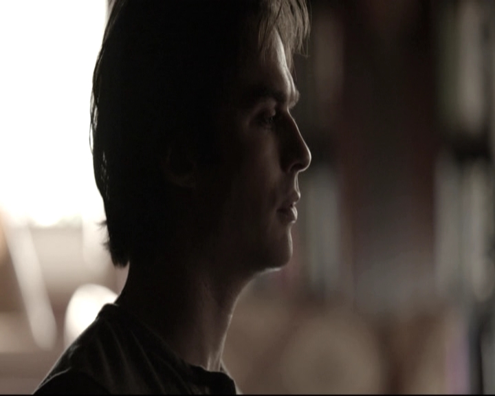 VampireDiariesWorld-dot-nl_6x15LetHerGo-deletedscenes0130.jpg