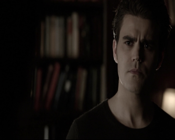 VampireDiariesWorld-dot-nl_6x15LetHerGo-deletedscenes0136.jpg