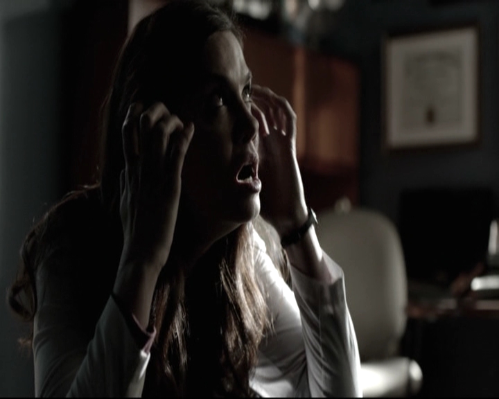 VampireDiariesWorld-dot-nl_6x15LetHerGo-deletedscenes0222.jpg