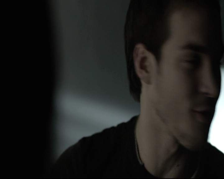 VampireDiariesWorld-dot-nl_6x15LetHerGo-deletedscenes0229.jpg