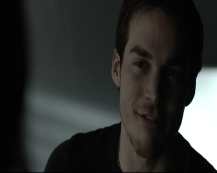 VampireDiariesWorld-dot-nl_6x15LetHerGo-deletedscenes0230.jpg