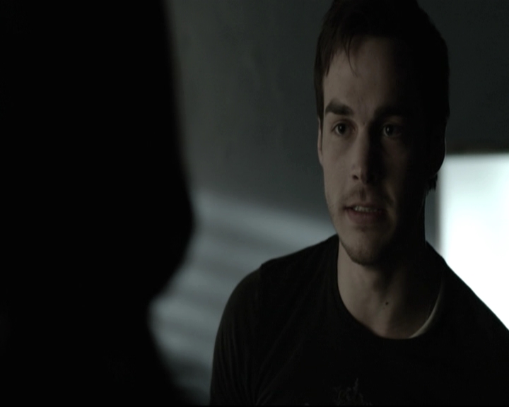 VampireDiariesWorld-dot-nl_6x15LetHerGo-deletedscenes0247.jpg