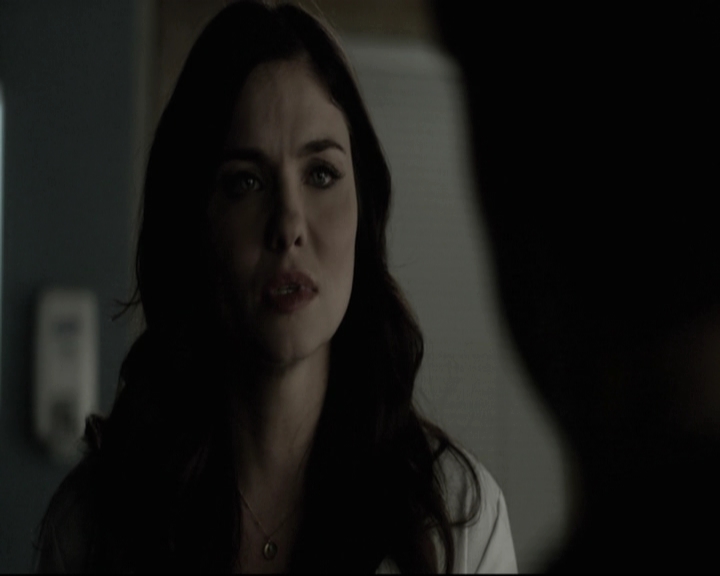 VampireDiariesWorld-dot-nl_6x15LetHerGo-deletedscenes0251.jpg