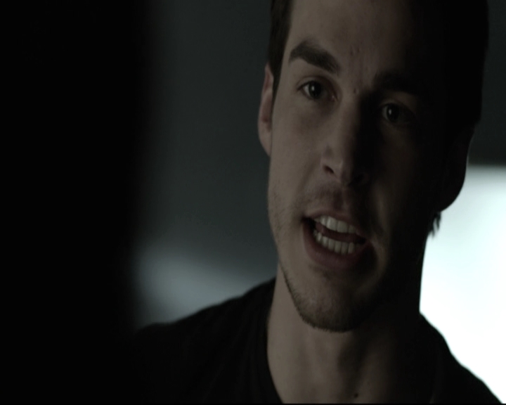 VampireDiariesWorld-dot-nl_6x15LetHerGo-deletedscenes0255.jpg