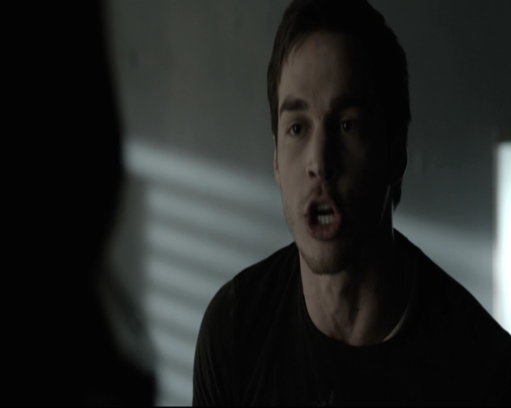 VampireDiariesWorld-dot-nl_6x15LetHerGo-deletedscenes0260.jpg