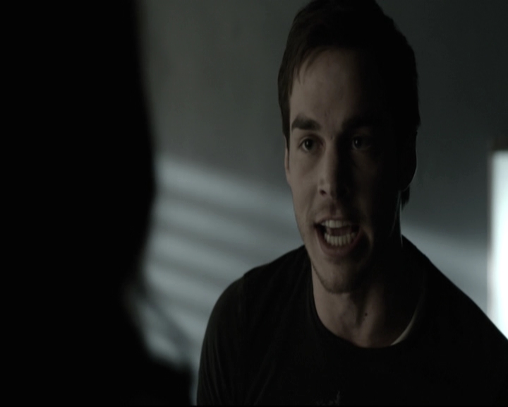 VampireDiariesWorld-dot-nl_6x15LetHerGo-deletedscenes0261.jpg