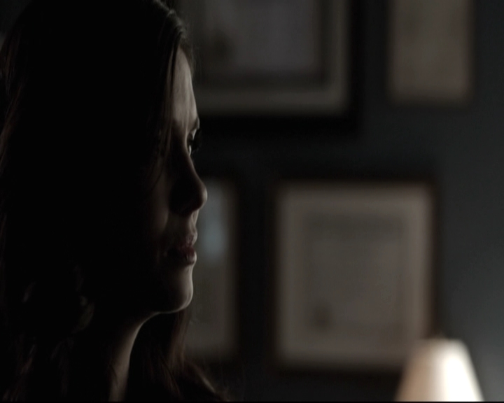 VampireDiariesWorld-dot-nl_6x15LetHerGo-deletedscenes0269.jpg