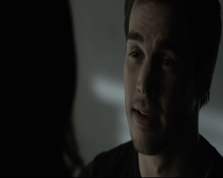 VampireDiariesWorld-dot-nl_6x15LetHerGo-deletedscenes0280.jpg