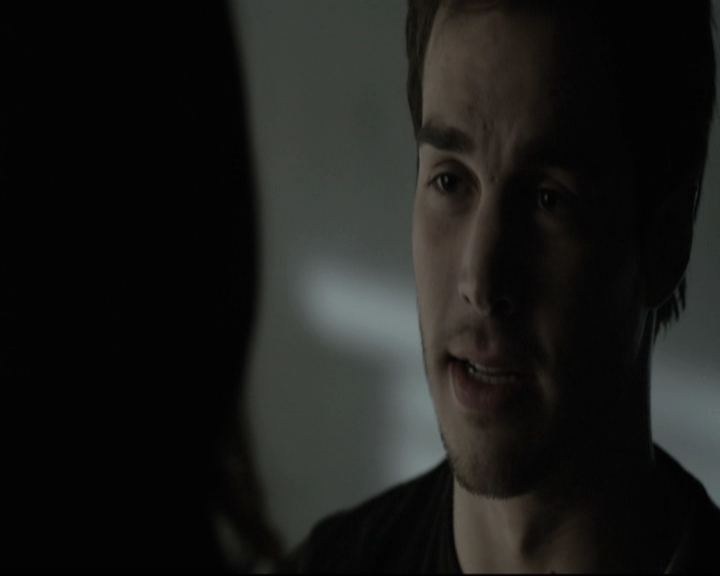 VampireDiariesWorld-dot-nl_6x15LetHerGo-deletedscenes0281.jpg