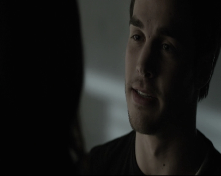 VampireDiariesWorld-dot-nl_6x15LetHerGo-deletedscenes0284.jpg