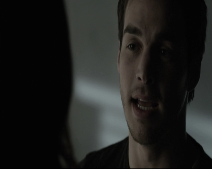 VampireDiariesWorld-dot-nl_6x15LetHerGo-deletedscenes0286.jpg