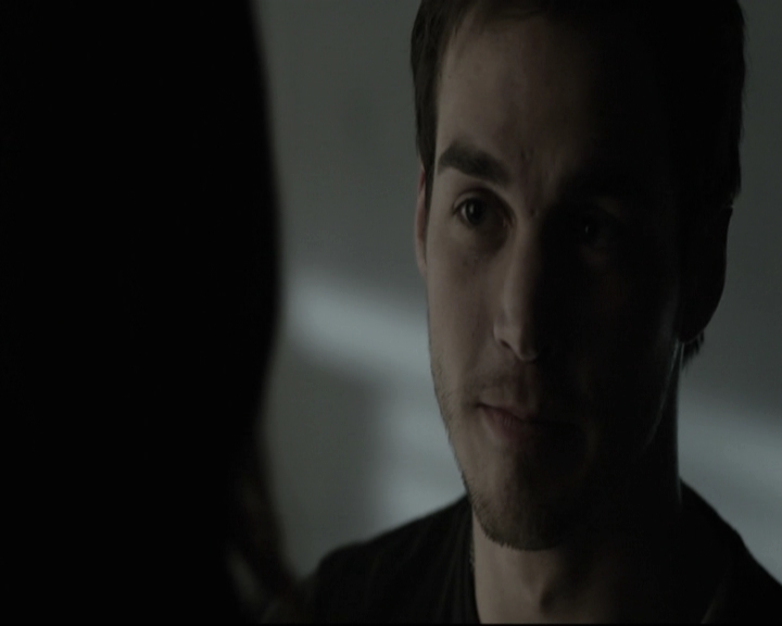 VampireDiariesWorld-dot-nl_6x15LetHerGo-deletedscenes0288.jpg