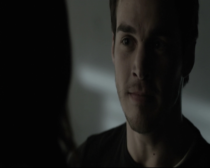 VampireDiariesWorld-dot-nl_6x15LetHerGo-deletedscenes0294.jpg