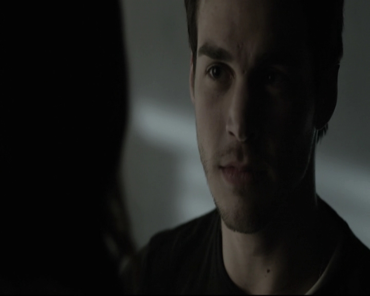 VampireDiariesWorld-dot-nl_6x15LetHerGo-deletedscenes0295.jpg