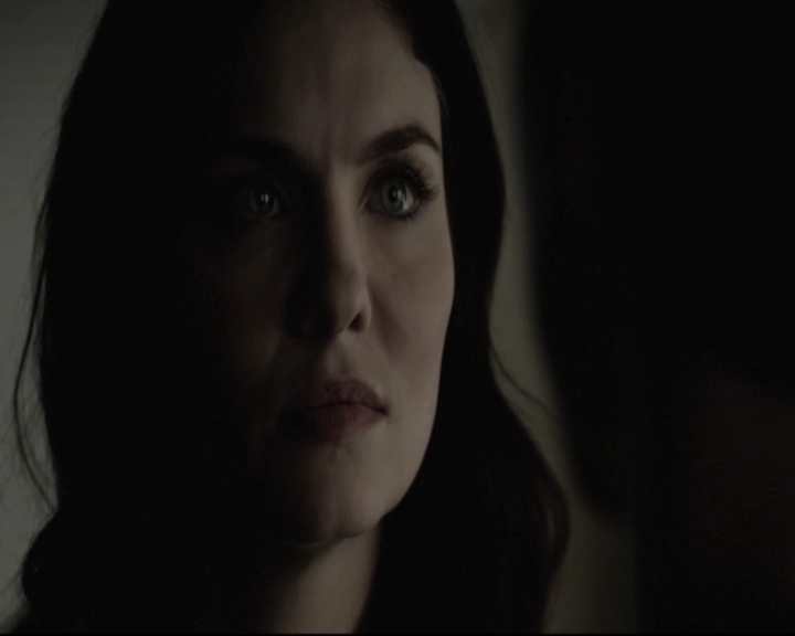 VampireDiariesWorld-dot-nl_6x15LetHerGo-deletedscenes0298.jpg