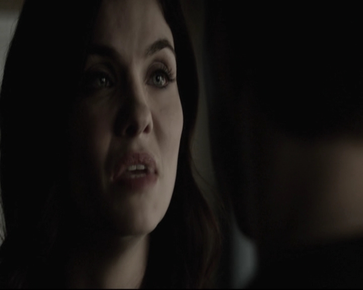 VampireDiariesWorld-dot-nl_6x15LetHerGo-deletedscenes0318.jpg