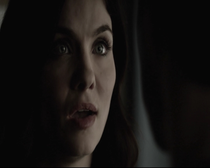 VampireDiariesWorld-dot-nl_6x15LetHerGo-deletedscenes0322.jpg