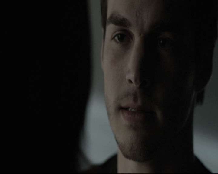 VampireDiariesWorld-dot-nl_6x15LetHerGo-deletedscenes0326.jpg