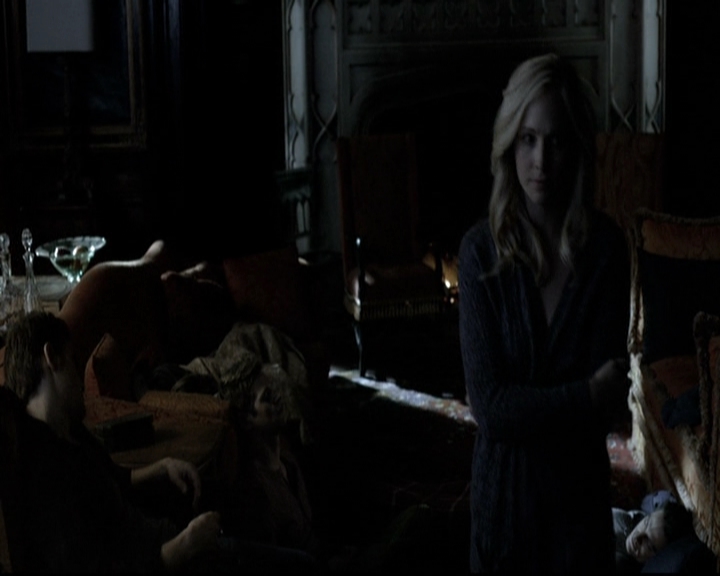 VampireDiariesWorld-dot-nl_6x15LetHerGo0090.jpg