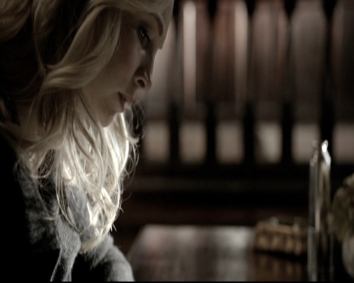 VampireDiariesWorld-dot-nl_6x15LetHerGo0191.jpg