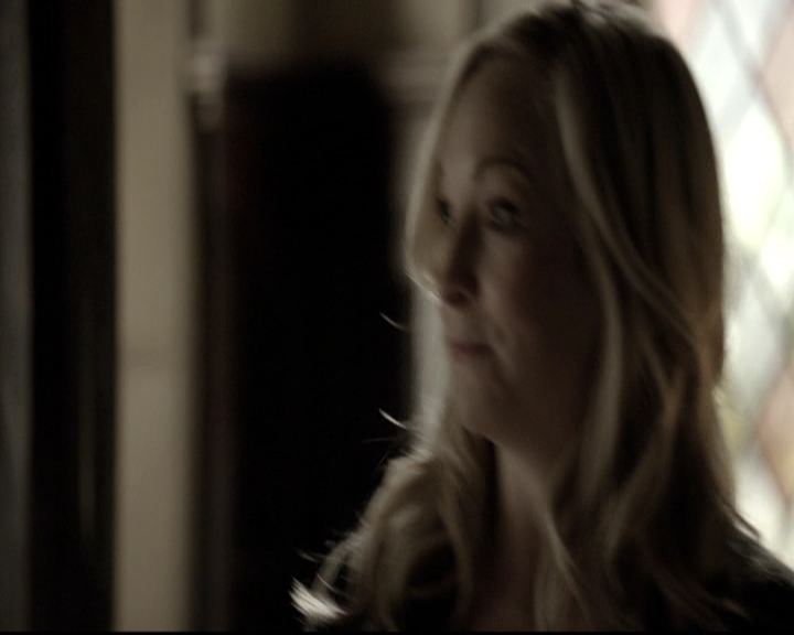 VampireDiariesWorld-dot-nl_6x15LetHerGo0224.jpg