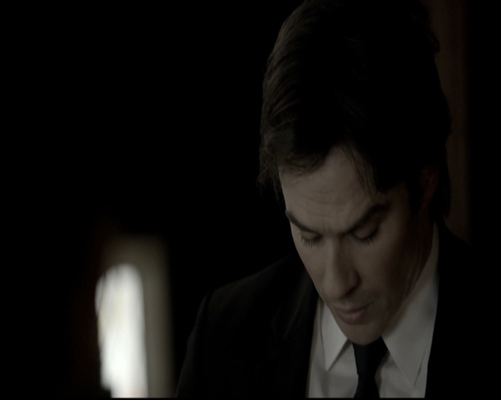 VampireDiariesWorld-dot-nl_6x15LetHerGo0522.jpg