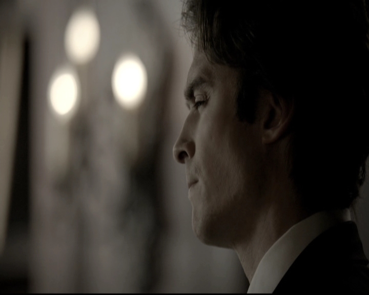 VampireDiariesWorld-dot-nl_6x15LetHerGo0527.jpg