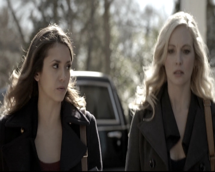 VampireDiariesWorld-dot-nl_6x15LetHerGo0549.jpg