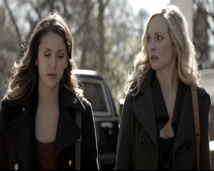 VampireDiariesWorld-dot-nl_6x15LetHerGo0550.jpg