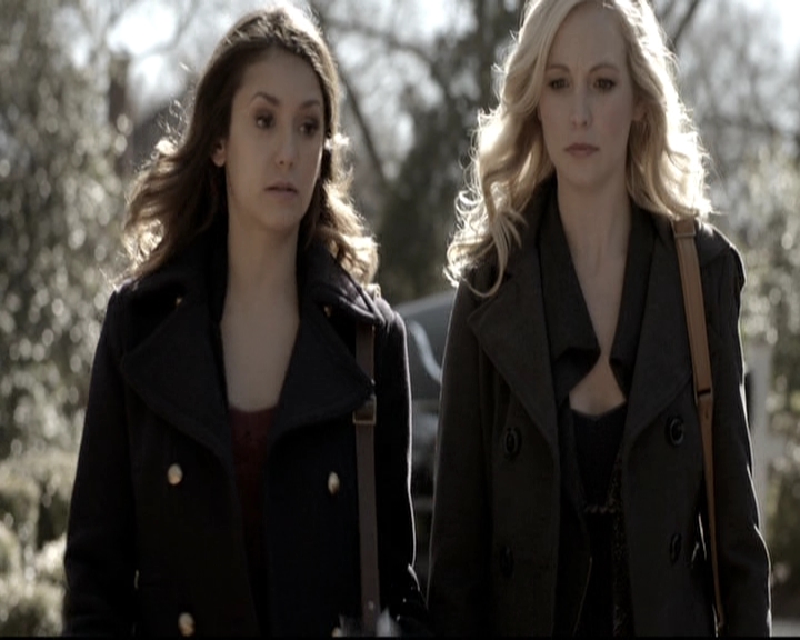 VampireDiariesWorld-dot-nl_6x15LetHerGo0554.jpg