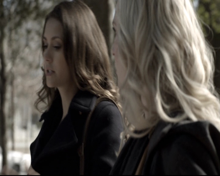 VampireDiariesWorld-dot-nl_6x15LetHerGo0561.jpg